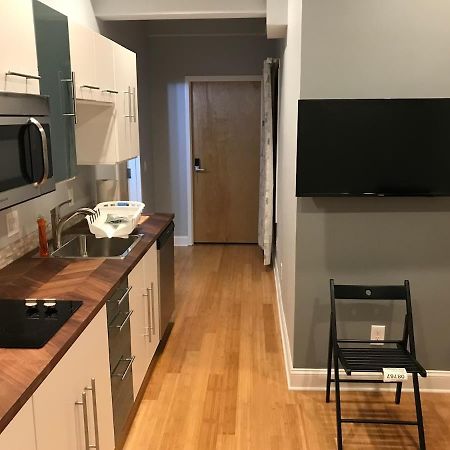 Private Room With Private Bathroom Danbury Exterior foto